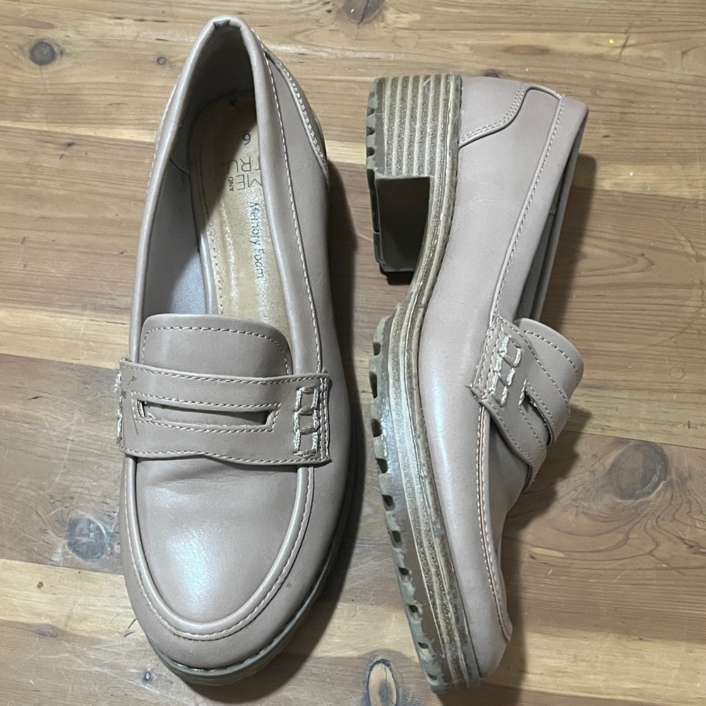 Women's Muted Dusty Rose Loafers. - Picture 4 of 5